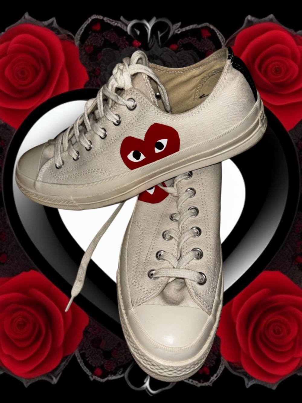 Converse PLAY Commes de Garcon Low Top Sneakers in White with Red Heart Logo - Picture 9 of 9